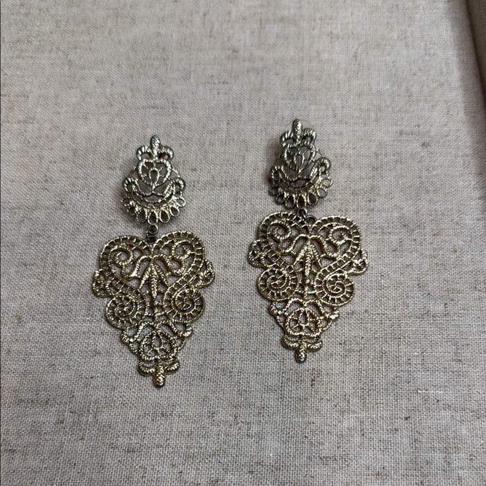 Delicate Gold Filigree Drop Earrings